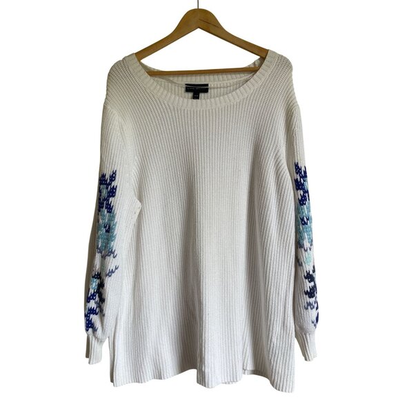Lane Bryant Size 22/24 White Ribbed Floral Embroidered Sleeve Crewneck Sweater B - Picture 1 of 9